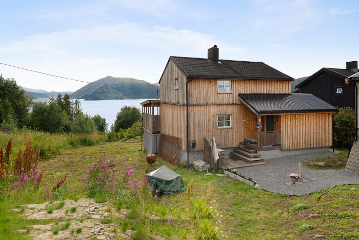 8640 Hemnesberget Svenskbyvegen 1